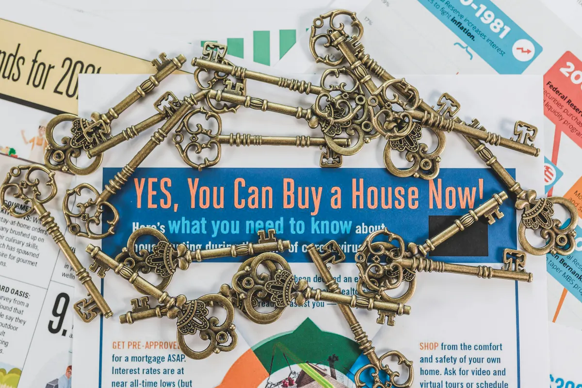 Happy couple receiving keys